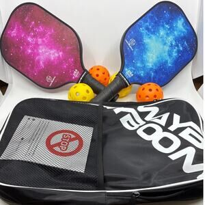 Pickleball Set of 2 fiberglass paddles, bag and 4 balls USED ONCE